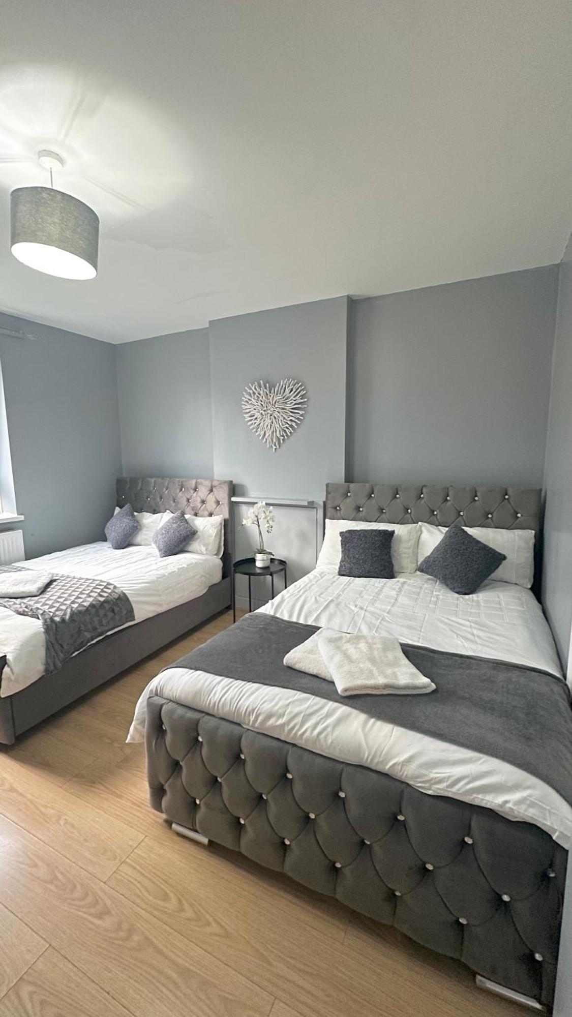 1 Bedroom Flat In Whitechapel, Londyn Zewnętrze zdjęcie